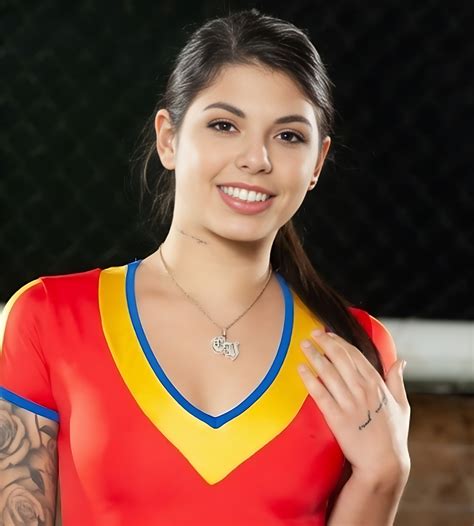 gina valentina pastelink|GinaValentina .